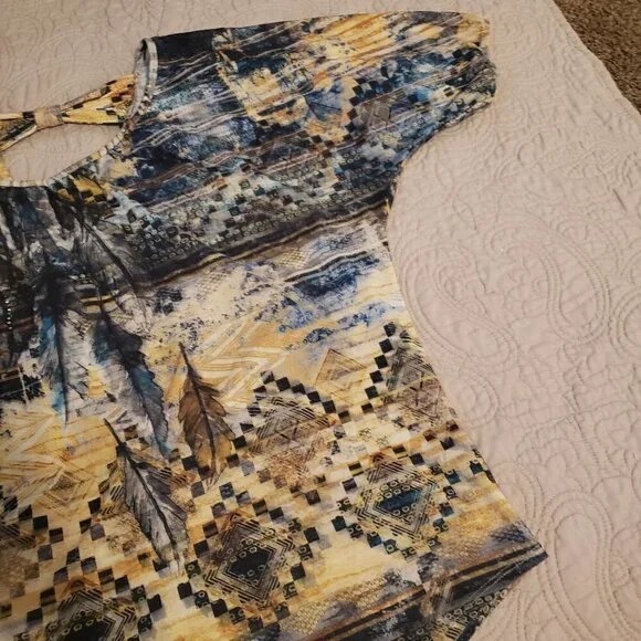 New Directions short sleeve embellished top - Picture 2 of 9